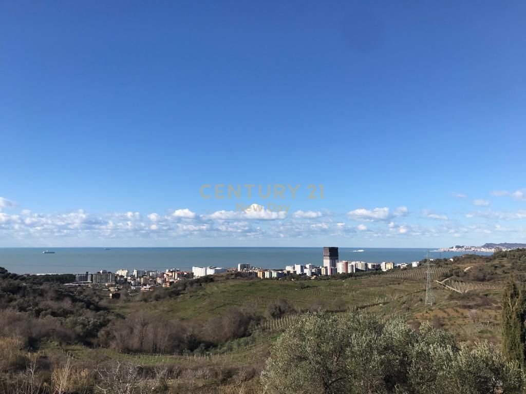 Foto e Tokë në shitje prane rezervuarit te Maskurise, Golem, Durrës