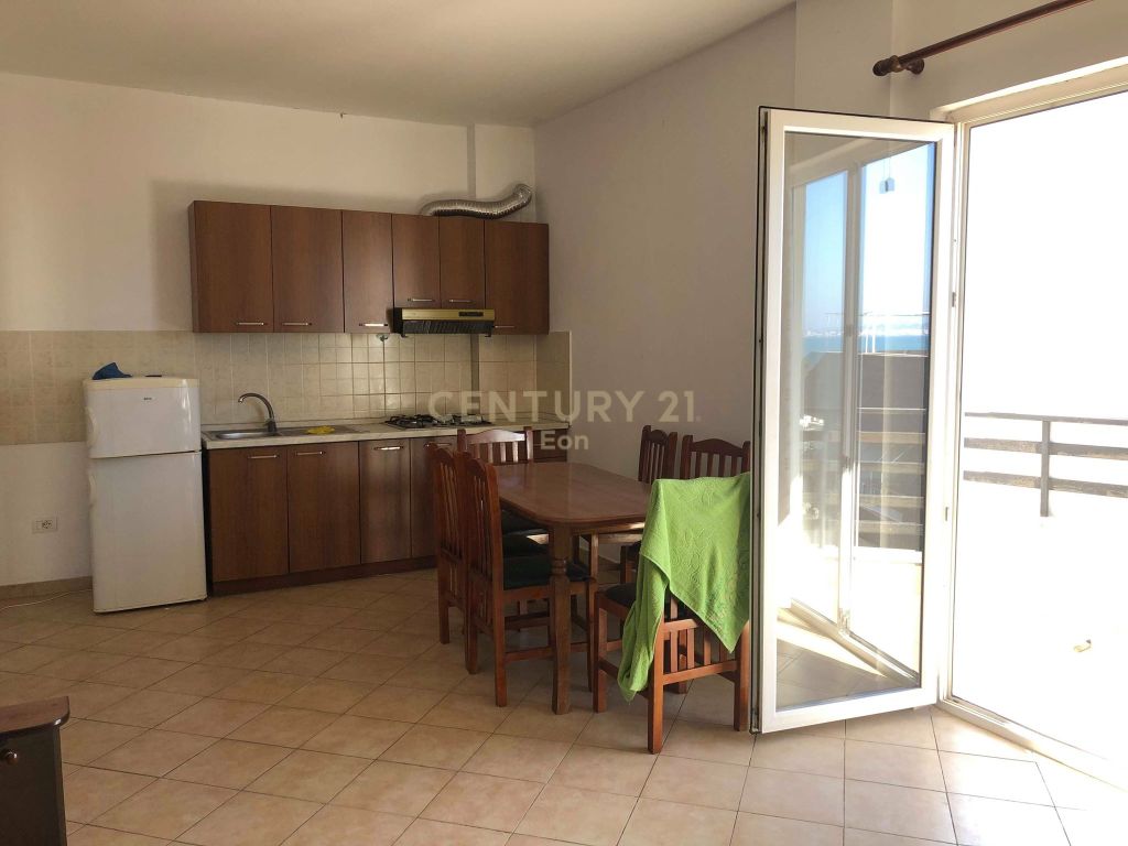 Prane Premium Hotel - photos