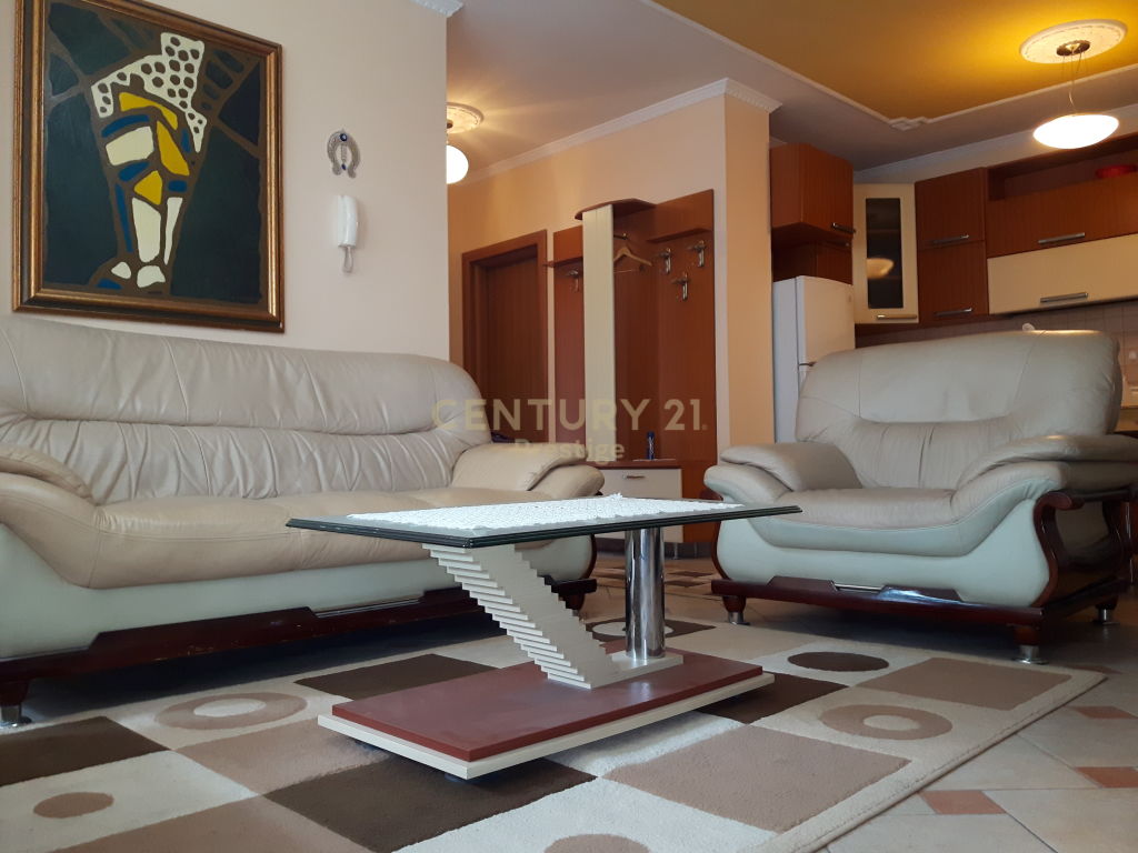 Foto e Apartment me qëra Ish Blloku, Rruga Perlat Rexhepi, Tiranë