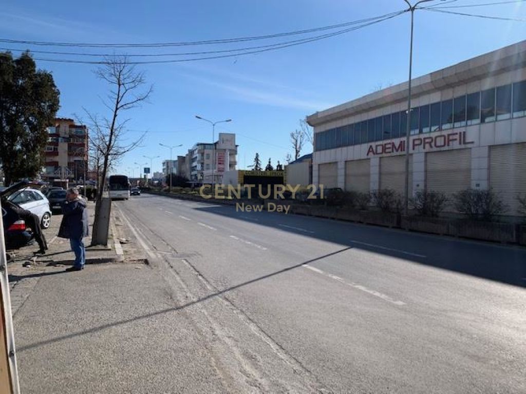 Foto e Ambient biznesi në shitje Hyrja e Durrësit, Rruga "Adria", Durrës