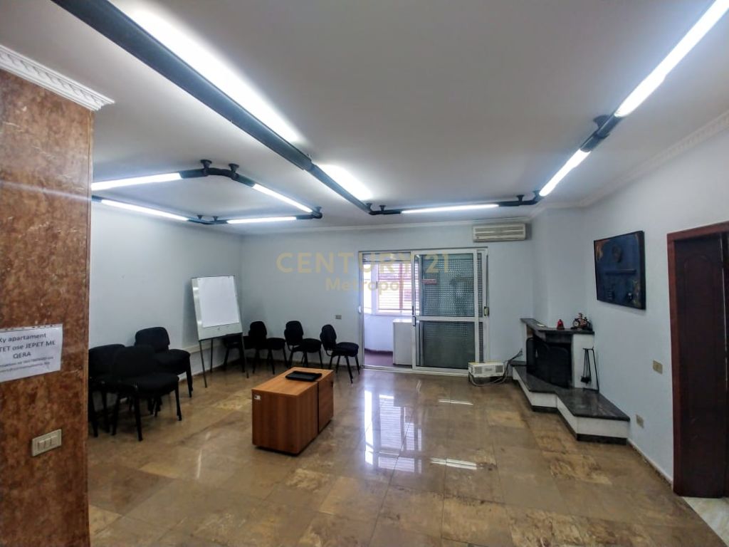 Foto e Zyrë në shitje Vasil Shanto, Tiranë