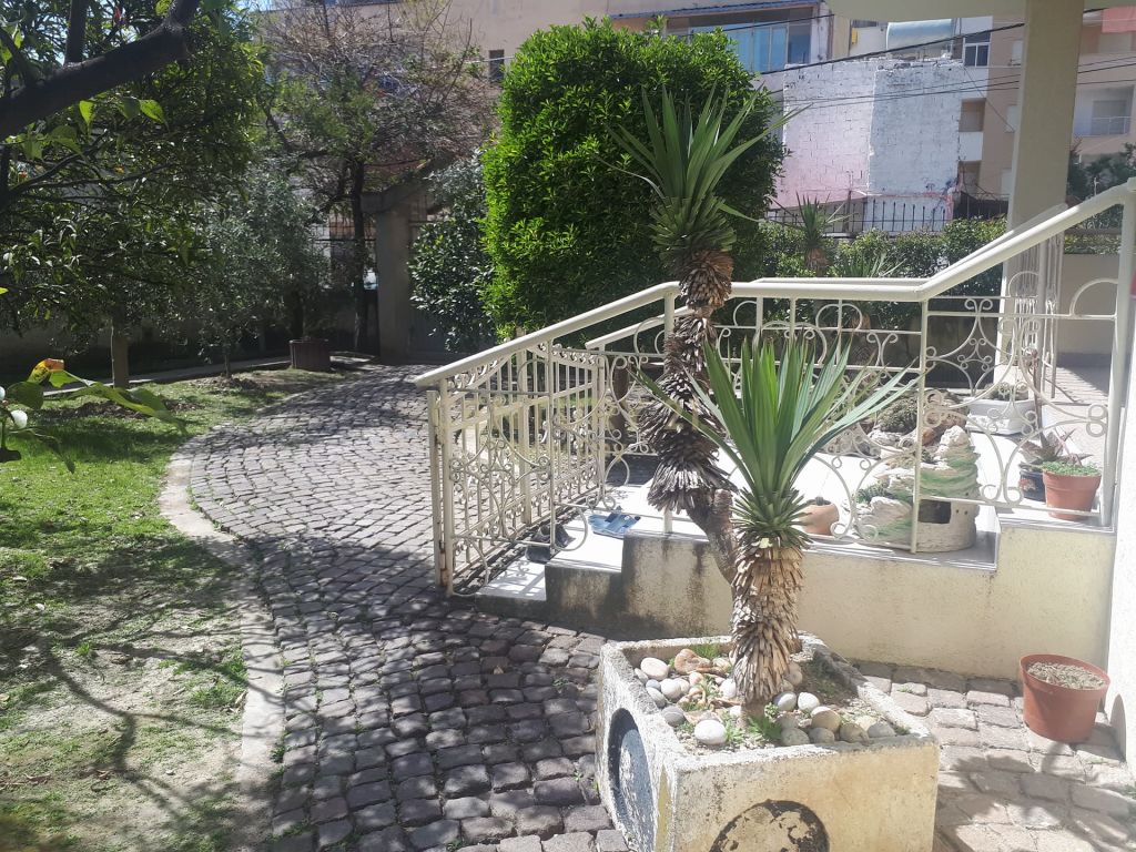 Foto e Vilë në shitje Hyrja e Durrësit, rruga, Durrës