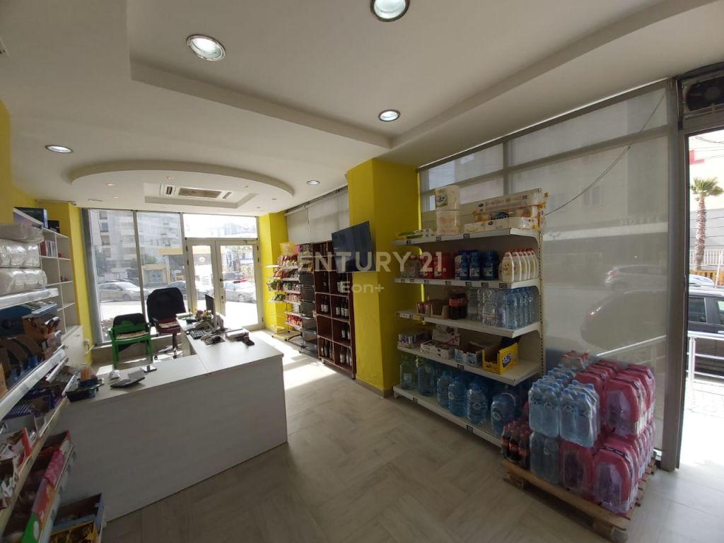 Foto e Ambient biznesi në shitje Currila, currila, Durrës