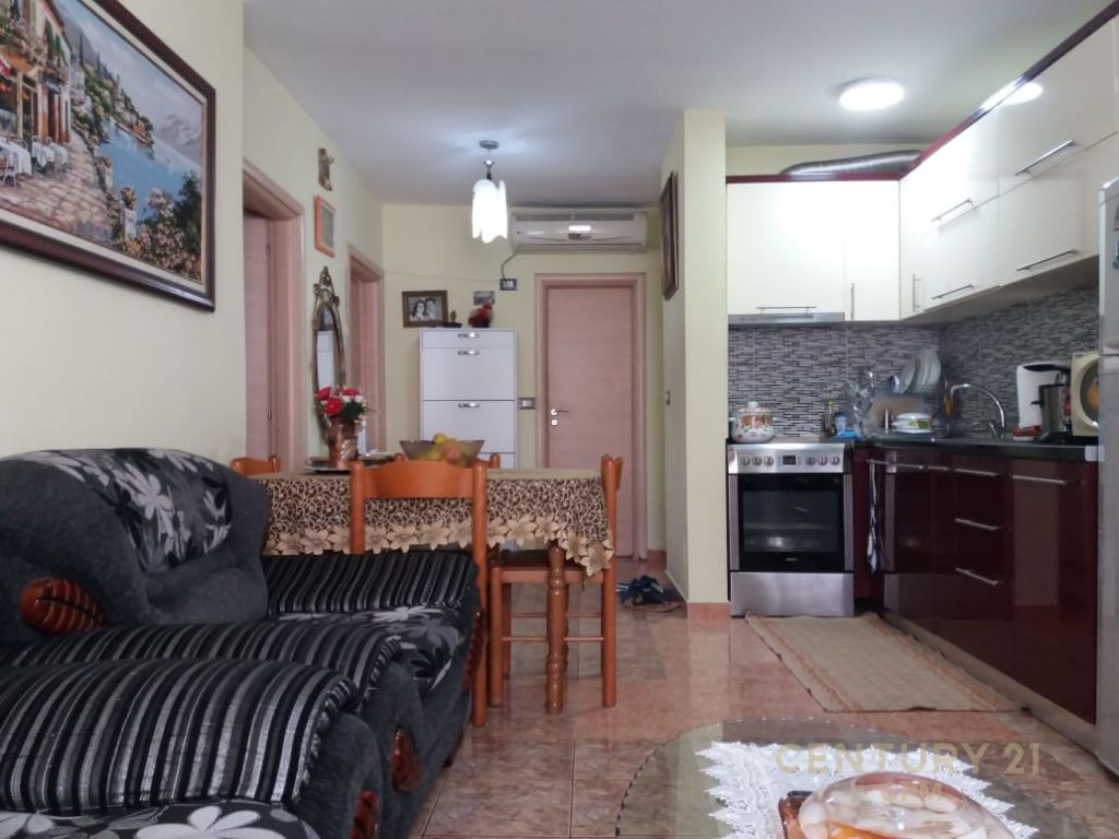 Foto e Apartment me qëra Brraka, Rruga Mine Peza, Tiranë