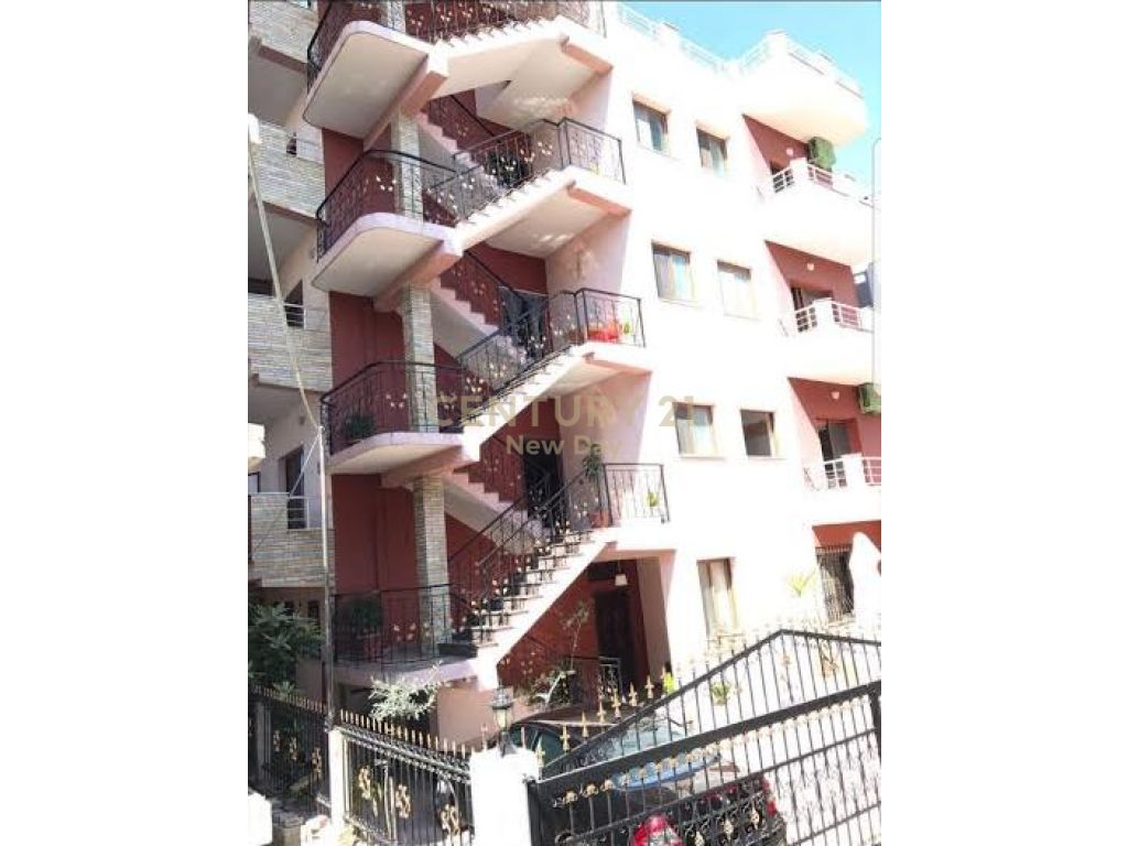 Foto e Vilë në shitje Plazh Rrota e Kuqe, Rruga, Durrës