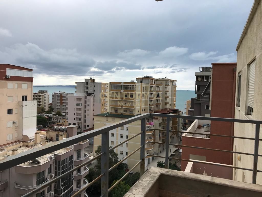 Foto e pronë në shitje Plazh Rrota e Kuqe, Durrës