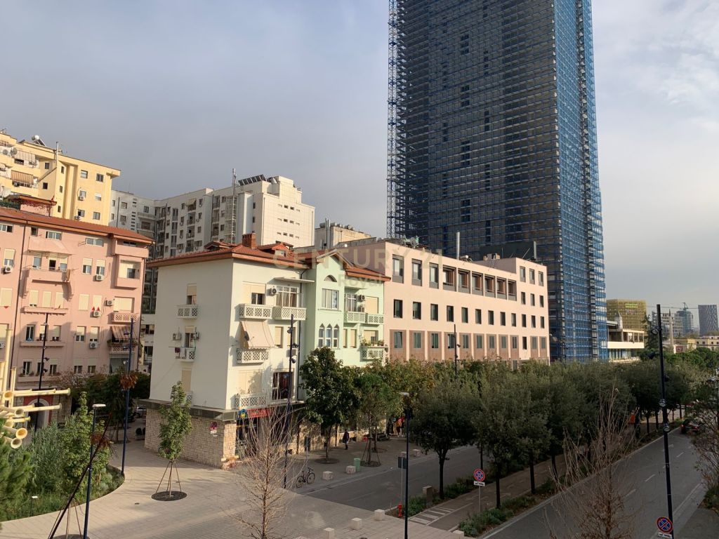 Foto e Apartment me qëra Bulevardi Zogu i Parë, Tiranë