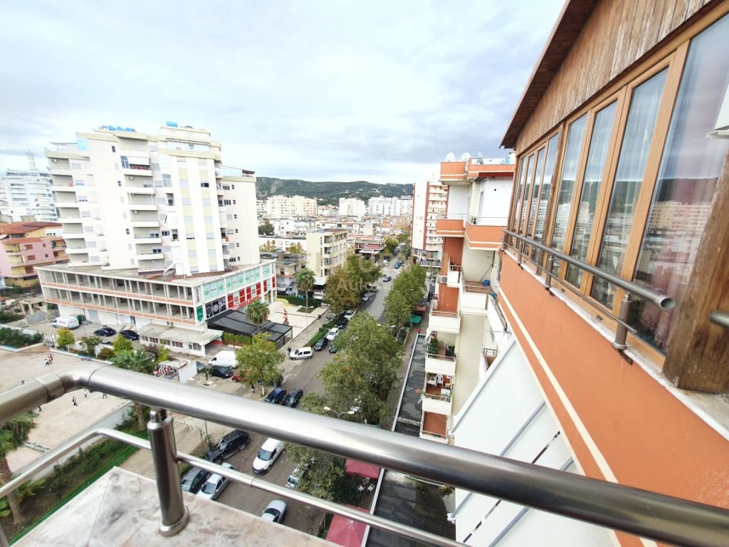 Foto e pronë në shitje Ish Kombinati, Bulevardi Vlore-Skele, Vlorë