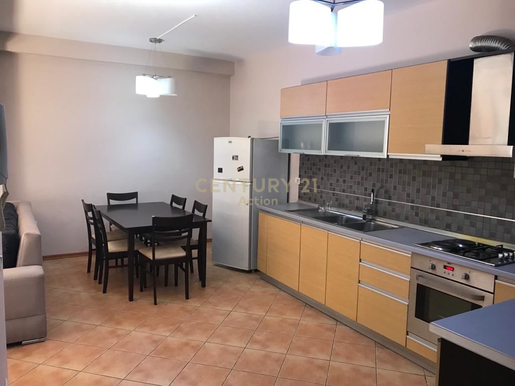 Rruga e Kavajës - photos