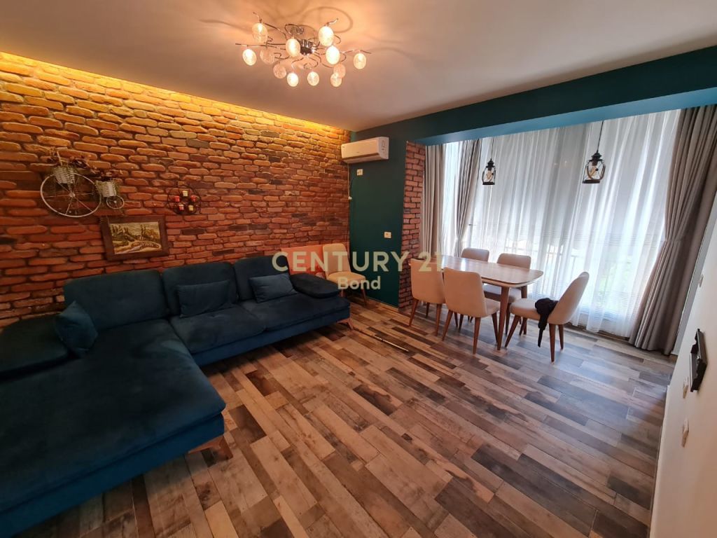 Tregu Elektrik - photos