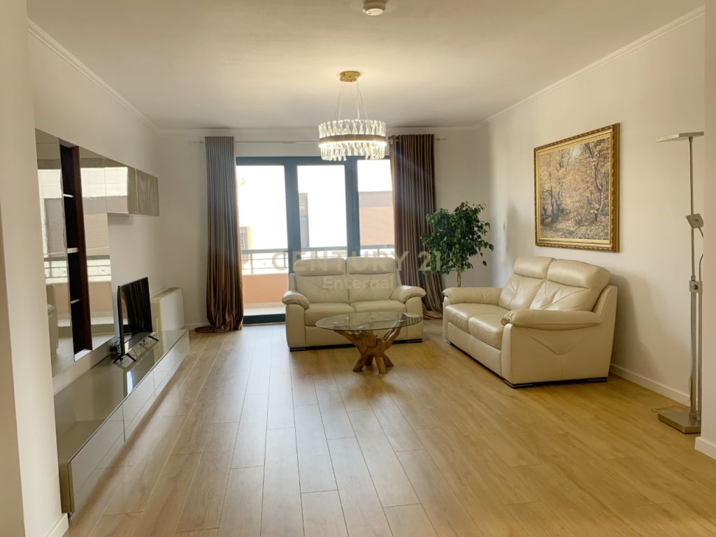 Foto e Apartment në shitje Garda, Rruga Ibrahim Rugova, Tiranë
