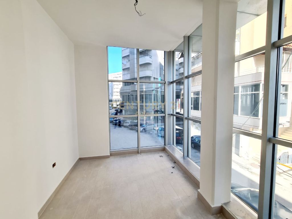 Foto e Apartment në shitje Bulevardi Vlorë-Skelë, Lagjja '' Lef Sallata '', Vlorë