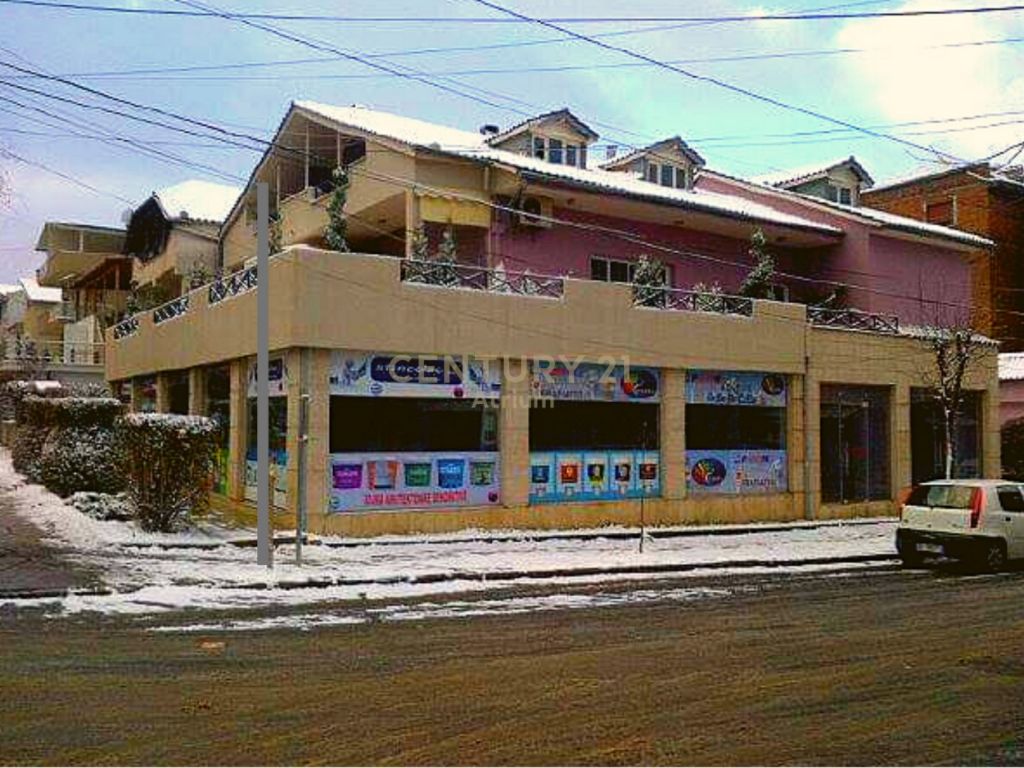 Foto e Shtëpi në shitje Korçë, Kryqezimi Rr."Viktor Eftimiu" dhe Rr."Partiza