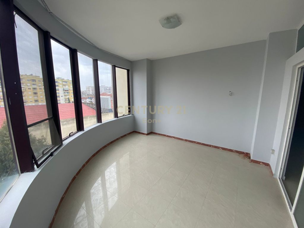 Rruga Mujo Ulqinaku - photos