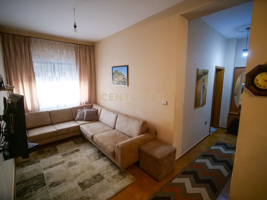 Foto e Apartment në shitje Komuna e Parisit, Prane kika 1, Tiranë
