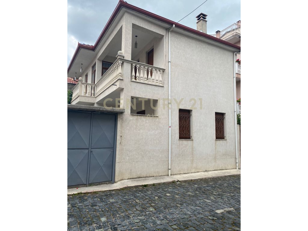Foto e Shtëpi në shitje Bulevard Gjergj Kastrioti, Korçë