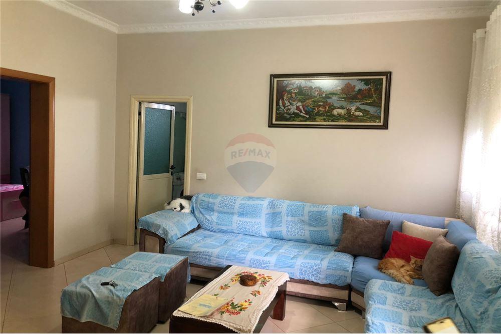 Foto e Shtëpi private në shitje RRUGA XHEMIL BEJ VLORA, Vlore, Vlorë