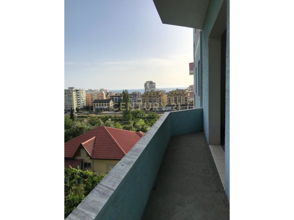 Shkëmbi I Kavajës - photos of property for apartment