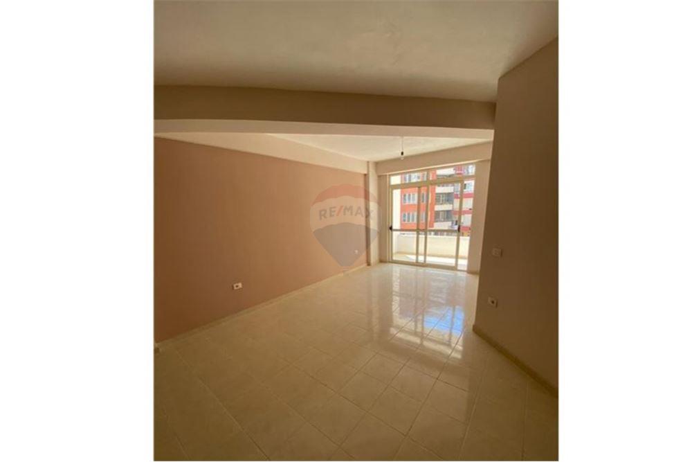 Foto e Apartment në shitje Rruga Loni Ligori, Astir, Tiranë