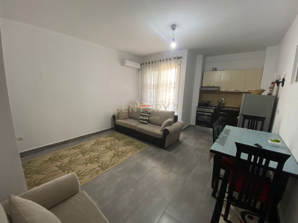 Foto e Apartment në shitje astir, Tiranë
