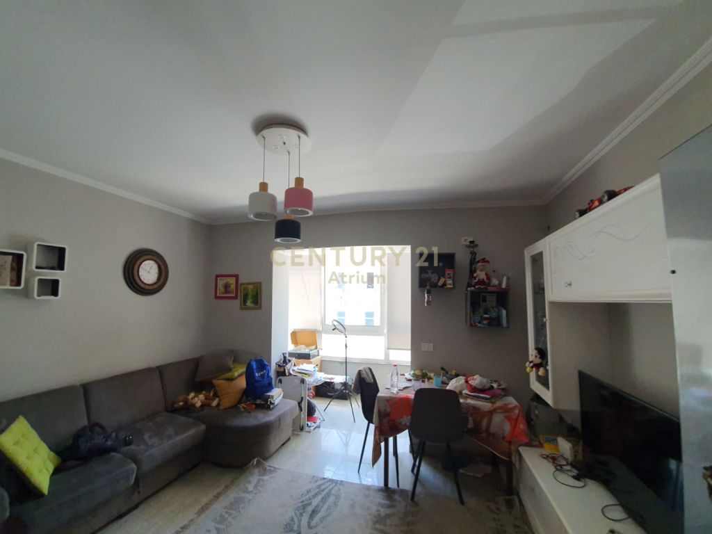 Foto e Apartment me qëra Xhamlliku, Tiranë