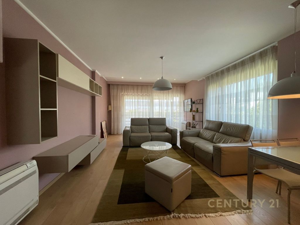 Foto e Apartment me qëra Qendra Tregtare TEG, Rezidenca Long Hill, Tiranë