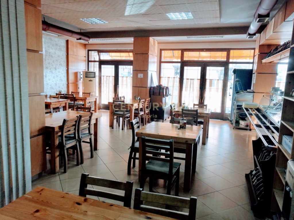Foto e Bar and Restaurants në shitje Kinostudio, Tiranë