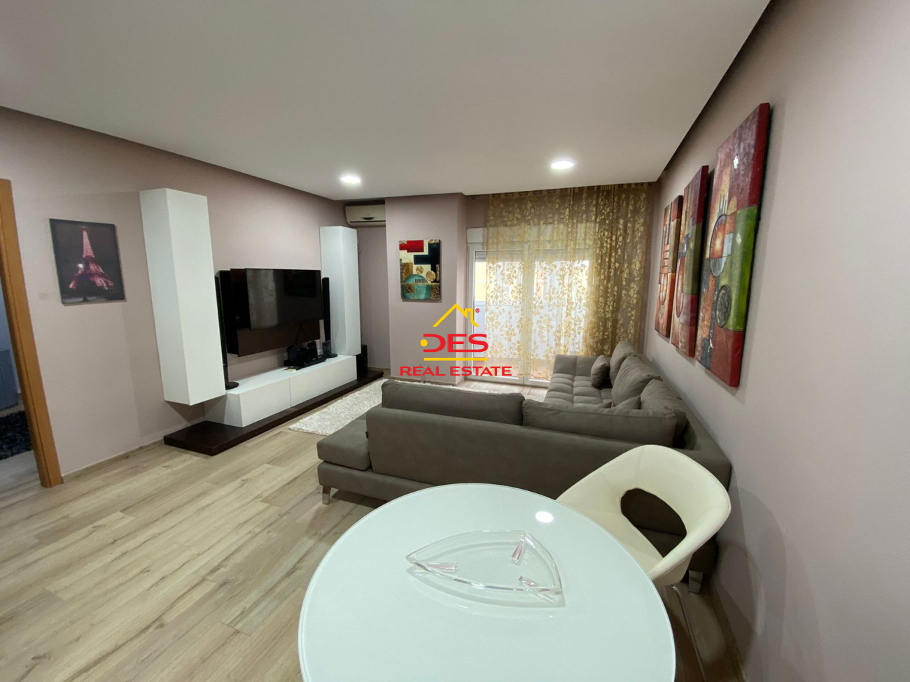 Foto e Apartment me qëra Myslym ShyriApartamenti organizohet nga ambie, Tirane, Tiranë