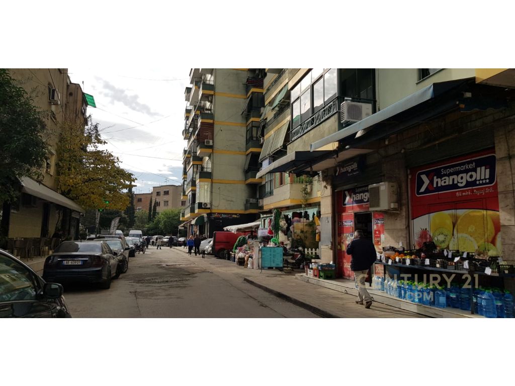 Foto e Ambient biznesi në shitje Rruga e Durrësit, Tiranë