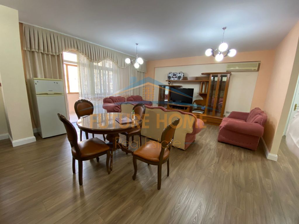 Ish Stacioni i Fundit i Tiranës Së Re - photos