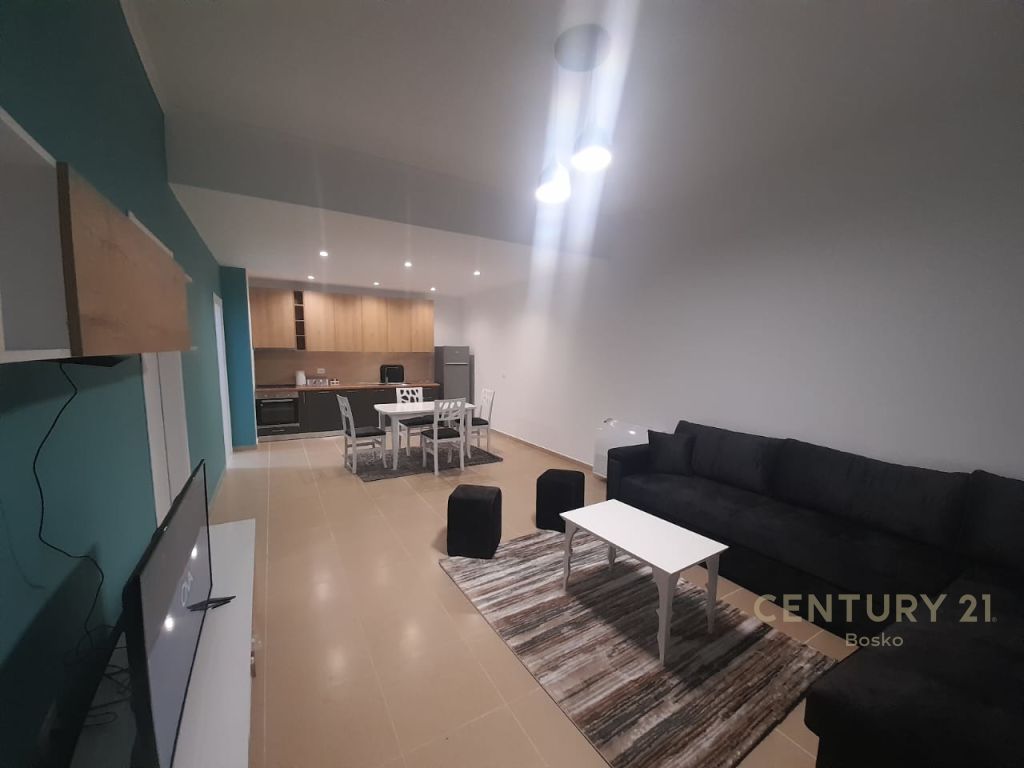 Foto e Apartment me qëra Kodra e Diellit, Tiranë