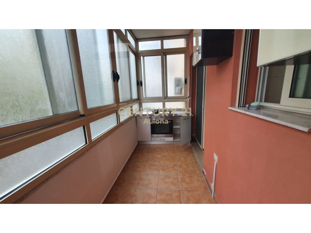 Foto e Apartment me qëra Lagjja '' Pavaresia, Rruga '' Gjergji Arianiti '', Vlorë