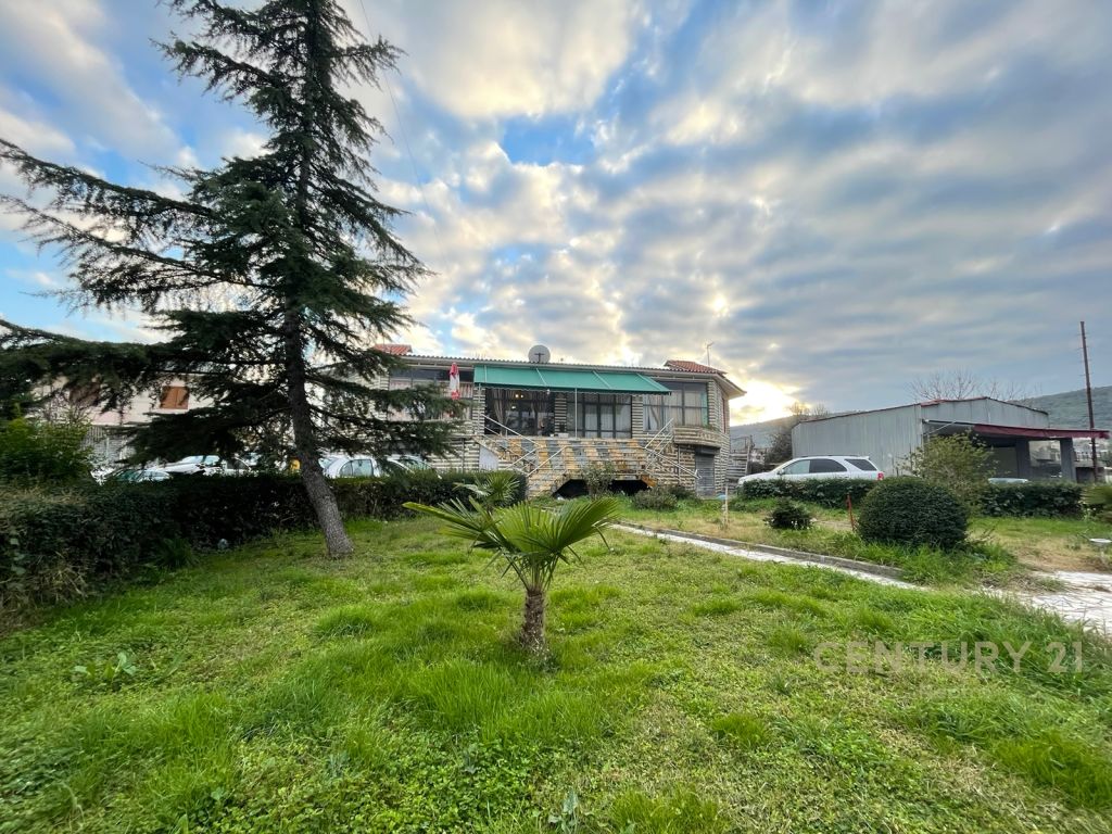 Foto e Ambient biznesi në shitje Fier