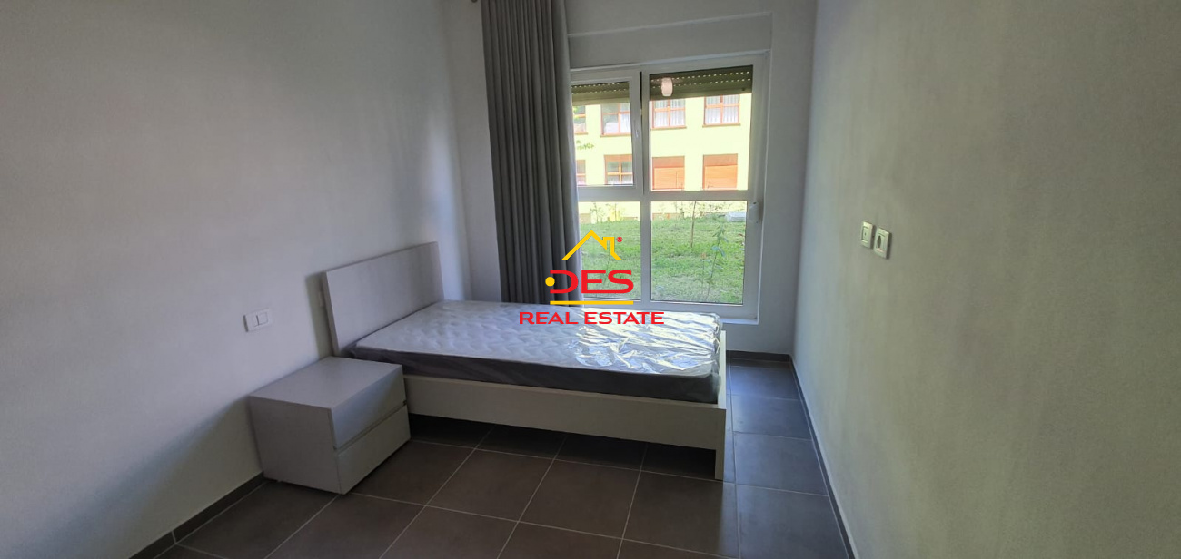 Ali Dem  Apartamenti ndodhet në katin e 0 të  - photos