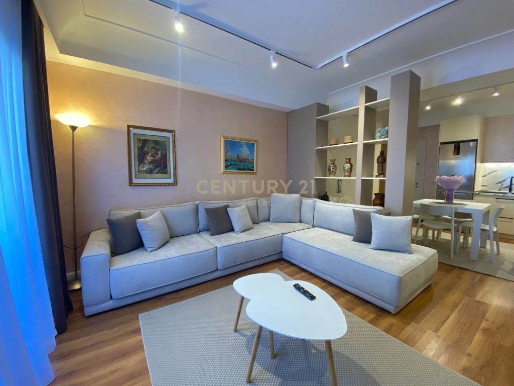 Foto e Apartment me qëra Rruga 5 Maji, Tiranë