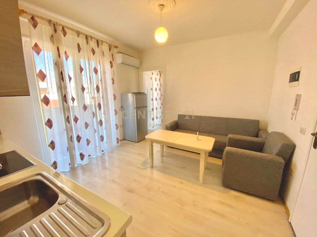Foto e Apartment me qëra Astiri, Rruga Nexho Konomi, Tiranë