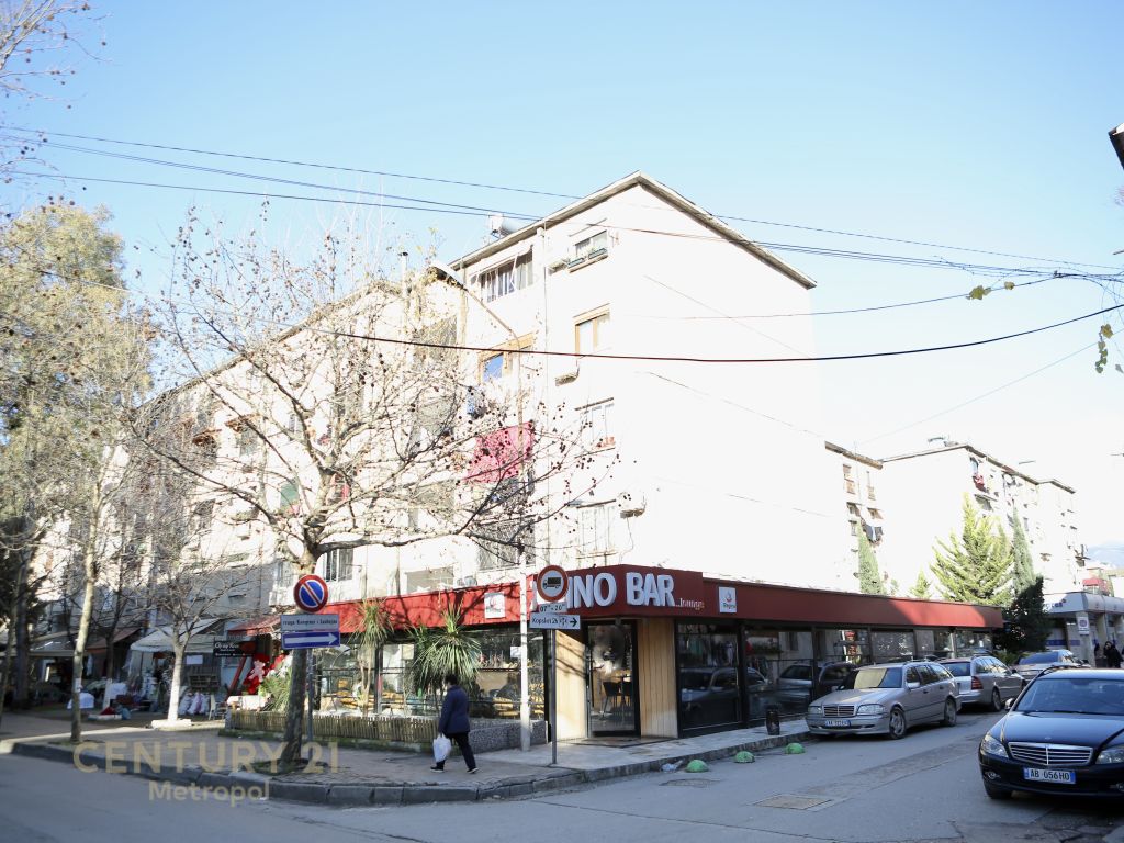 Foto e Bar and Restaurants në shitje Rruga e Kavajës, Rruga Ndre Mjeda, Tiranë