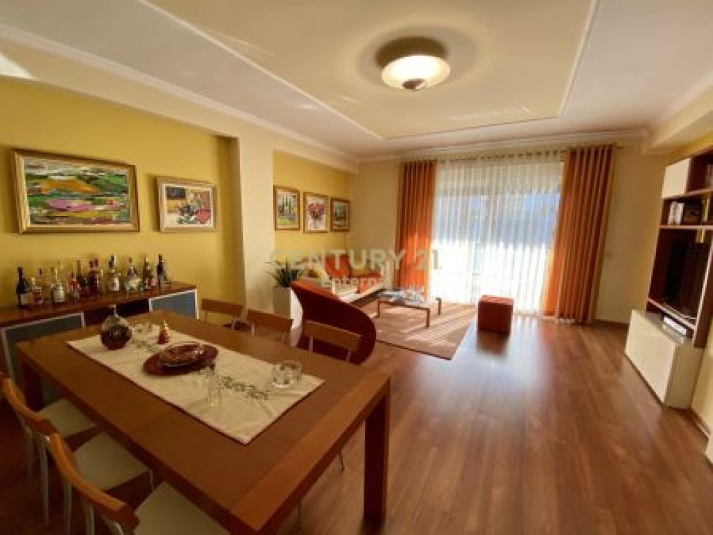Foto e Apartment me qëra Ish Blloku, Rr. Ismail Qemali, Tiranë