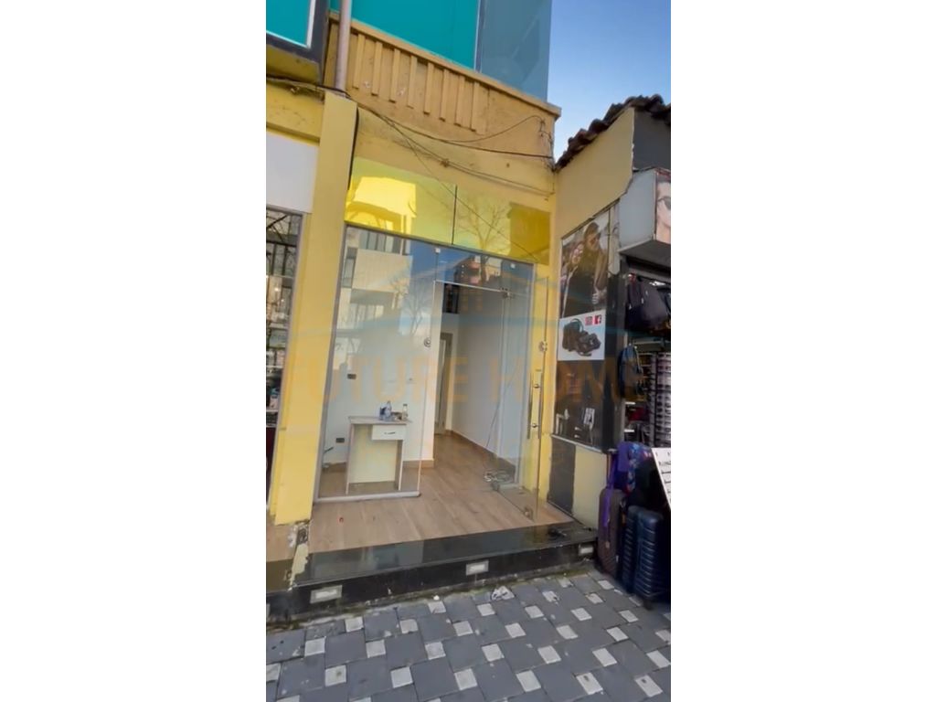 Foto e Ambient biznesi në shitje Rruga e Durresit, Tirane, Tiranë