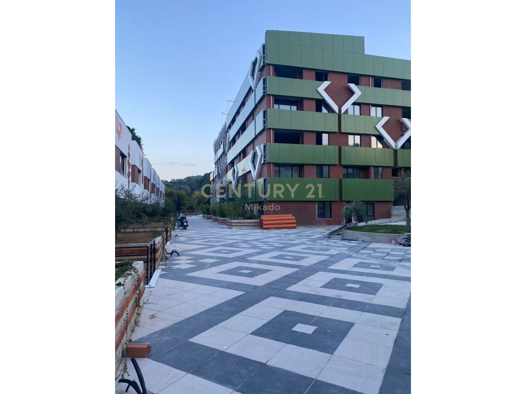 Foto e pronë në shitje Kodra e Diellit, Tiranë