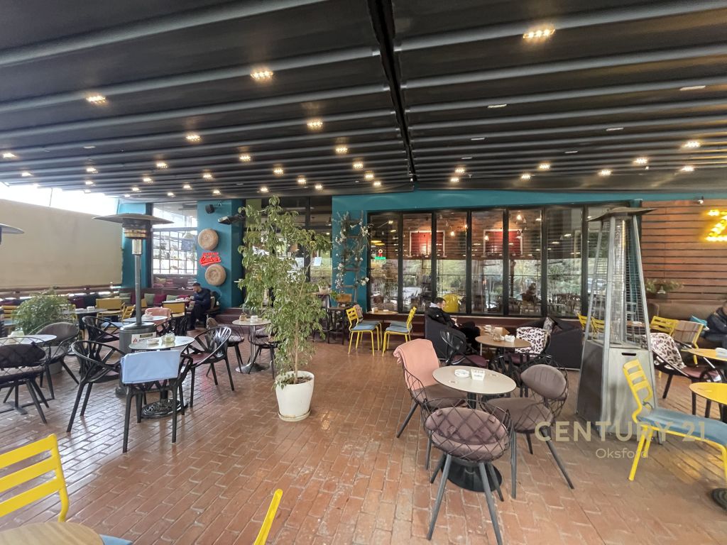 Foto e Bar and Restaurants në shitje Yzberish, Tiranë