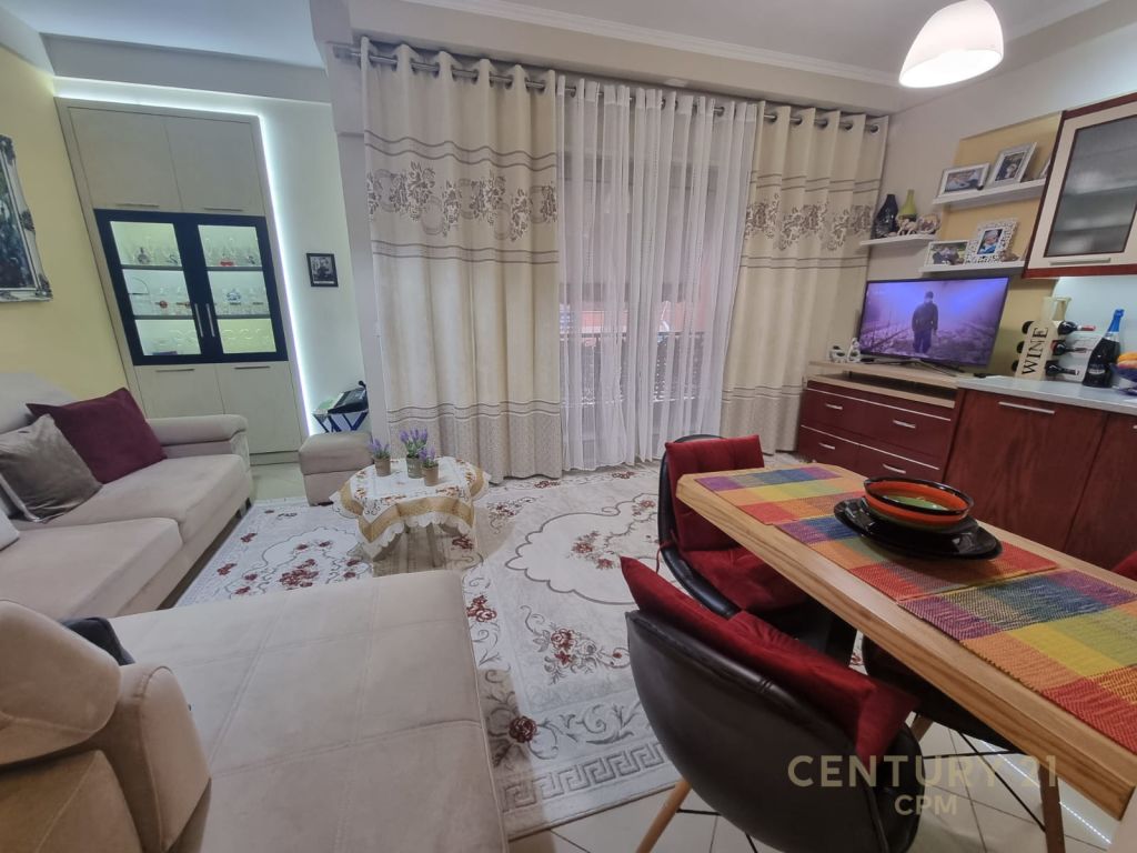 Foto e Apartment me qëra Kompleksi Delijorgji, Tiranë