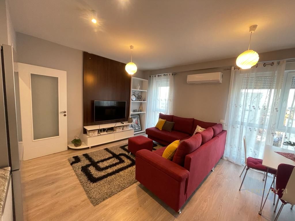 Foto e Apartment me qëra 21 Dhjetori, Kompleksi Magnet, Tiranë