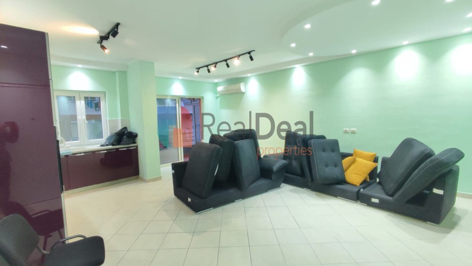 Foto e Apartment në shitje Yzberisht, Rruga 3 Deshmoret, Tiranë