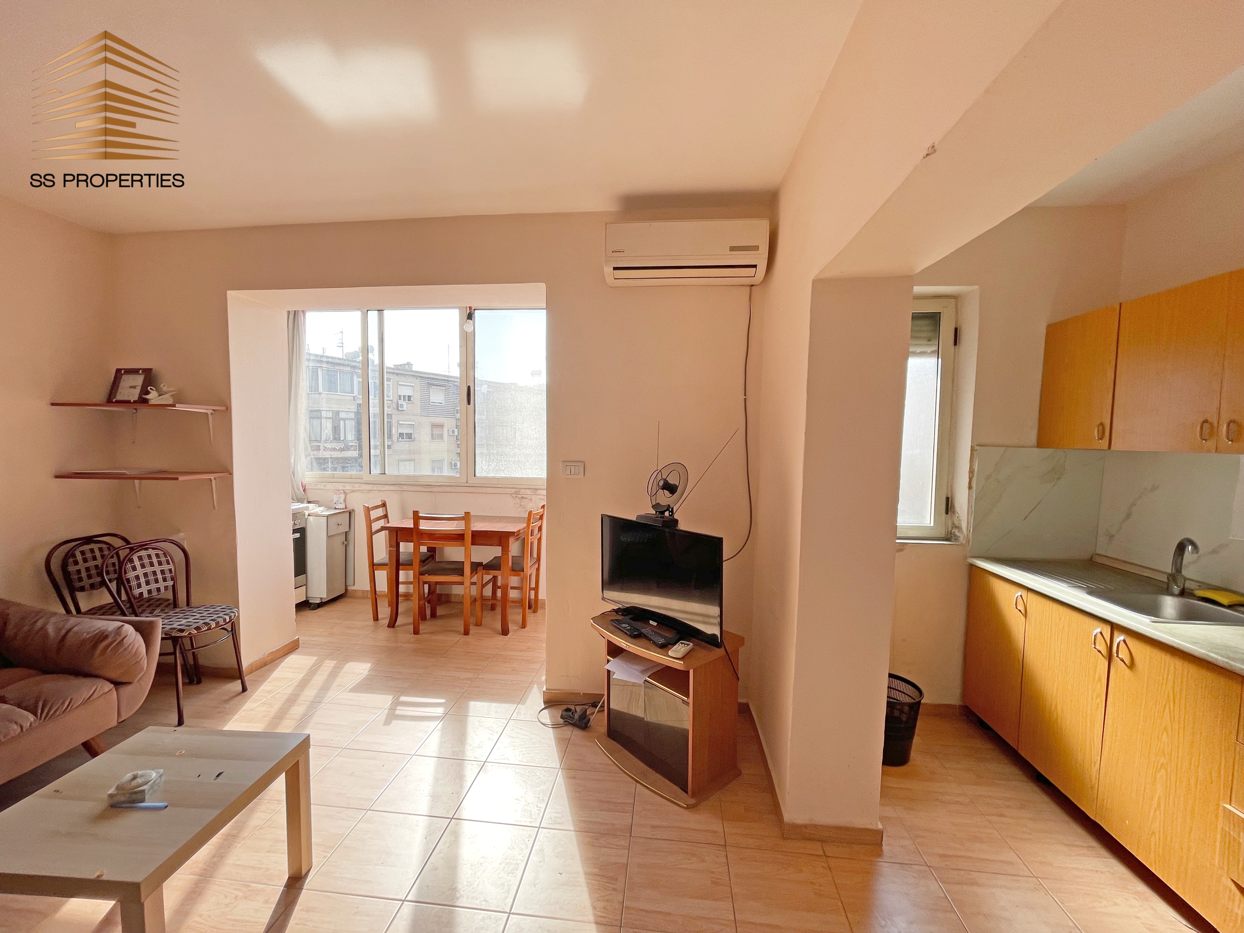 Foto e Apartment në shitje Brryl, Rruga Arkitekt Kasemi, Tiranë