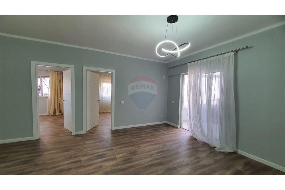 Foto e Apartment në shitje Rruga Medar Shtylla, Komuna e Parisit, Tiranë