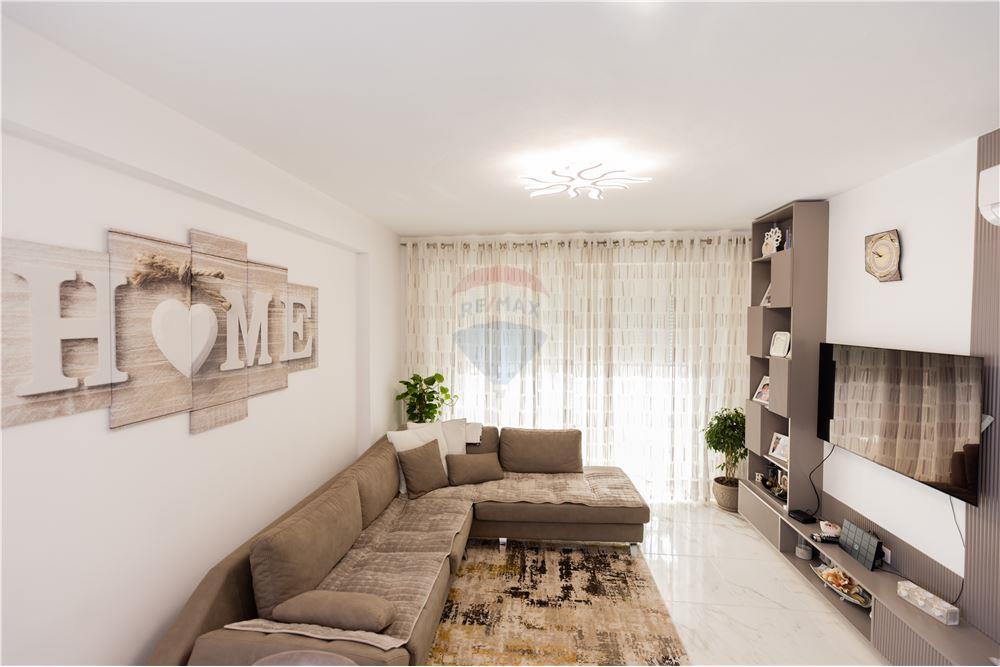 Foto e Apartment në shitje Kompleksi FZ, Liqeni i Thatë, Tiranë