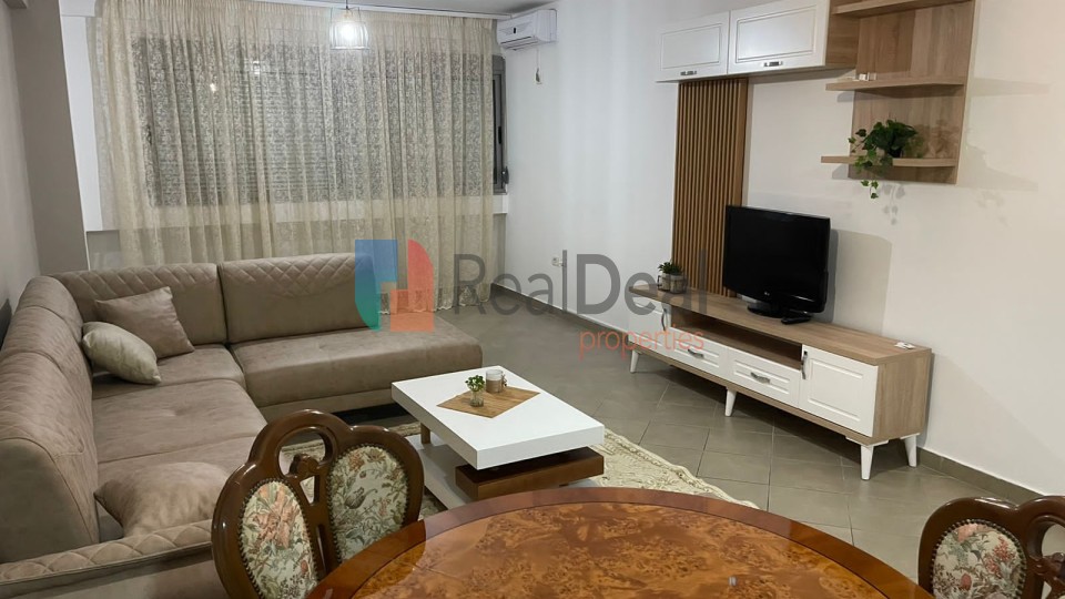 Foto e Apartment me qëra 5 Maji, Rruga 5 Maji, Tiranë