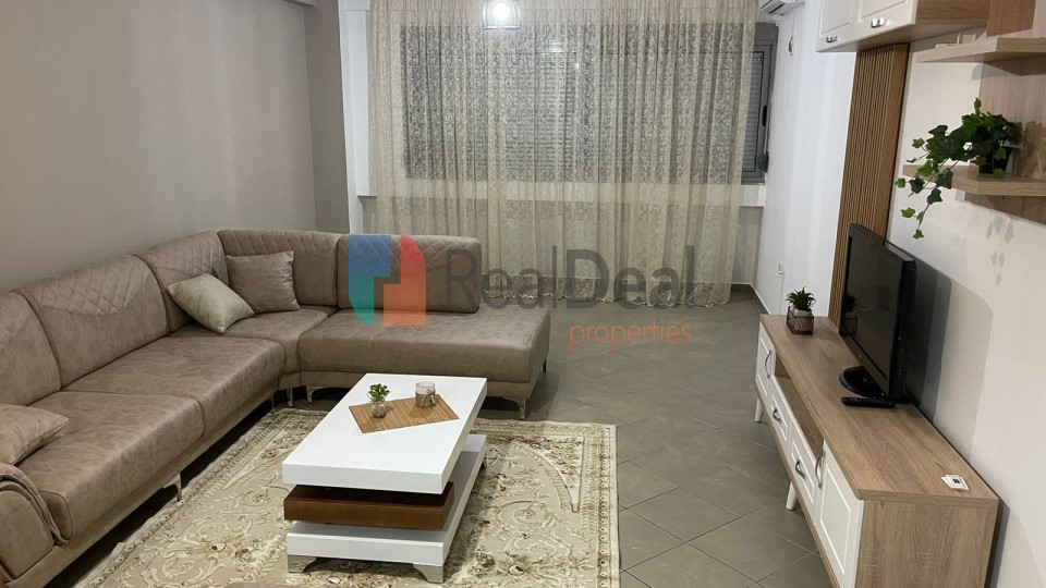 Foto e Apartment me qëra 5 Maji, Rruga 5 Maji, Tiranë