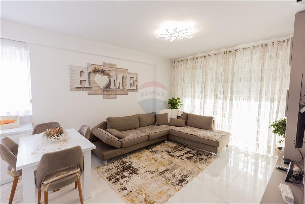 Foto e Apartment në shitje Kompleksi FZ, Liqeni i Thatë, Tiranë